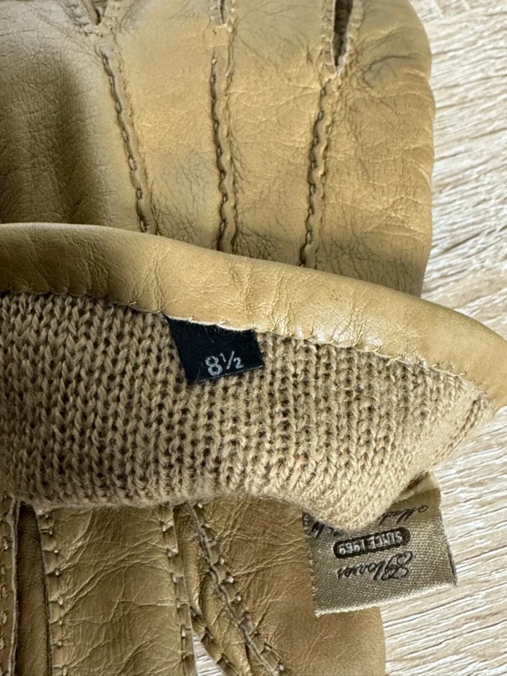 The Bridge Women Size 8.5 Beige Leather Wool Lined Gloves